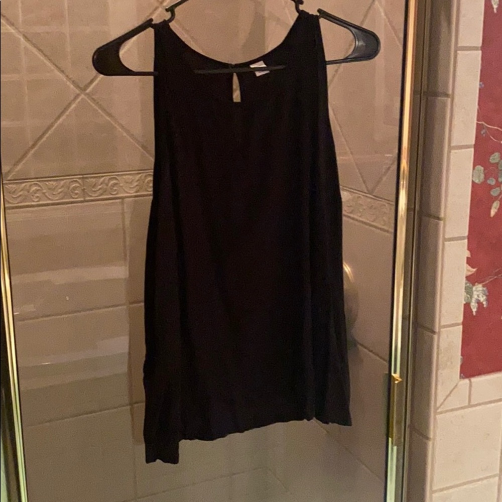 Black Old Navy Keyhole Tank